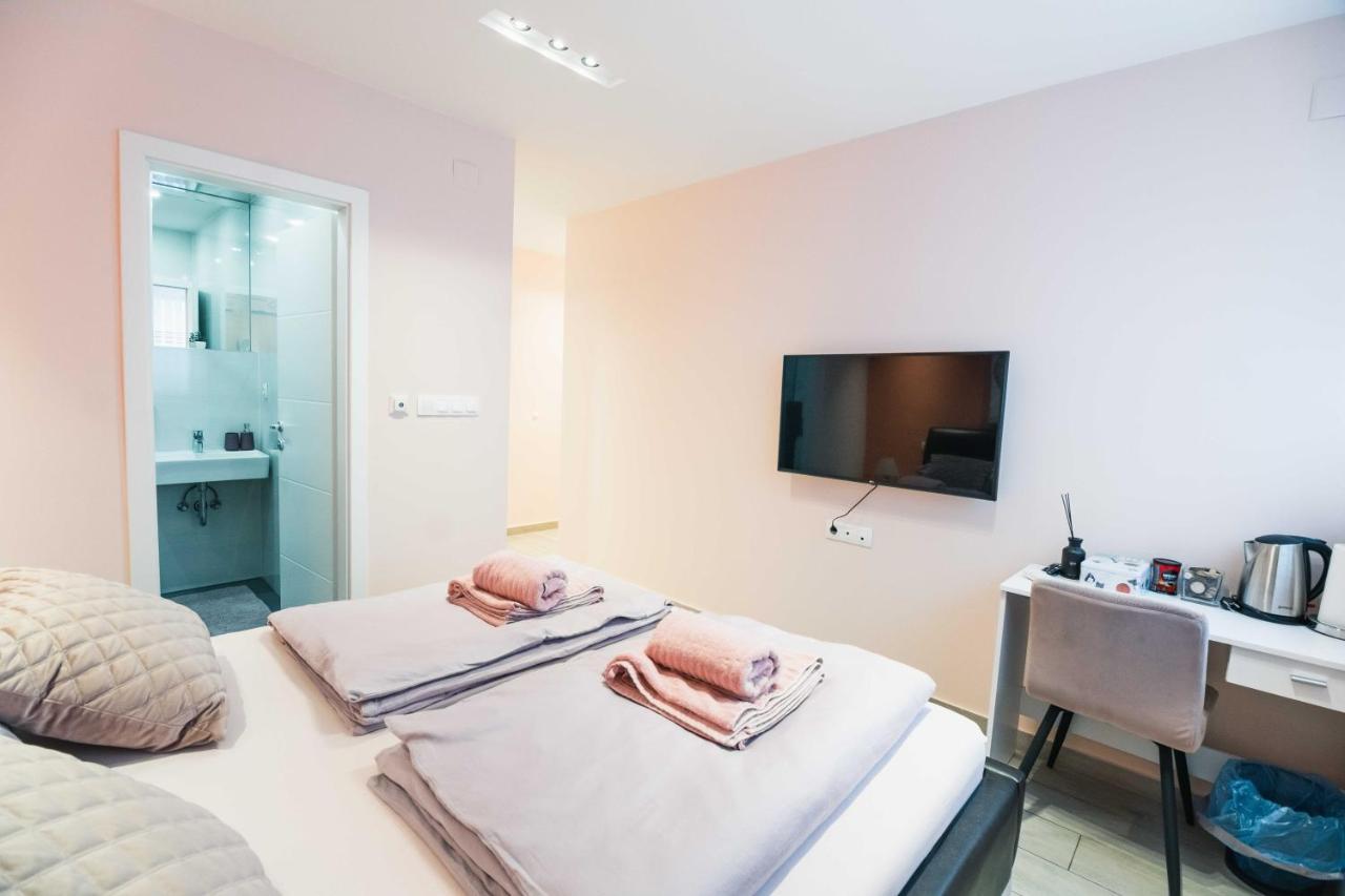 The Place Apartments Hebrangova Zagreb Exterior foto